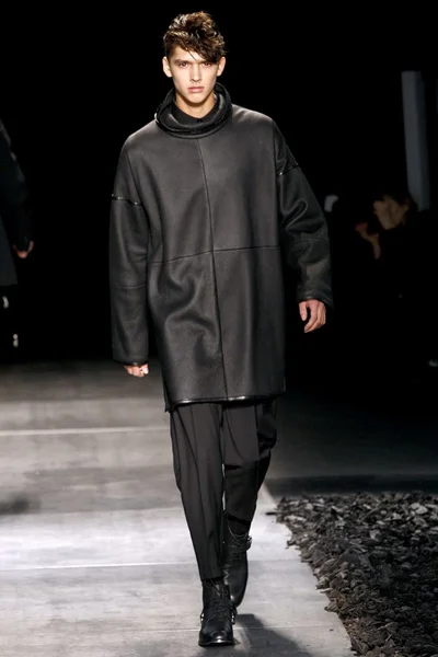 Look 13